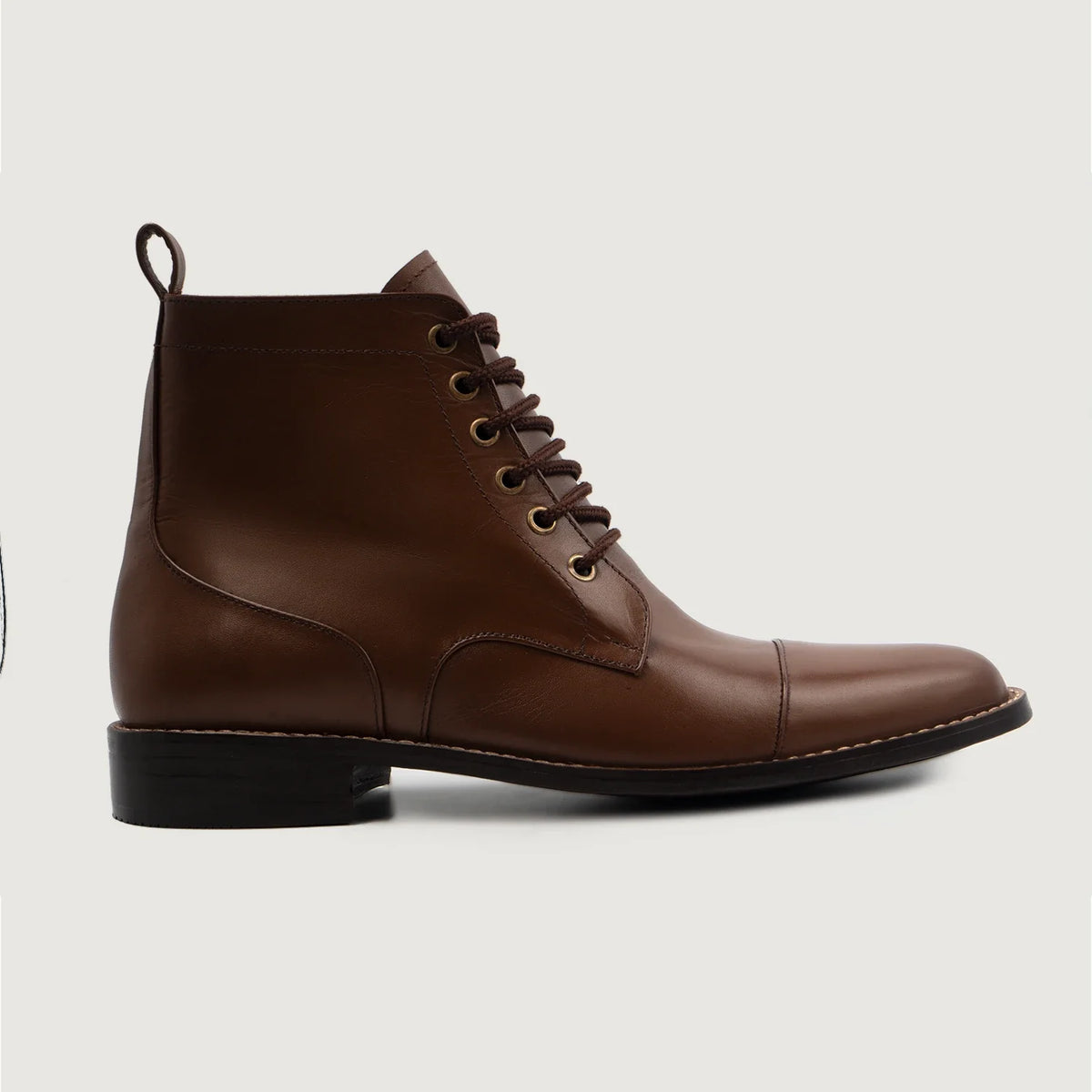 Brown Full-Grain leather Boots - Goodyear varrott talpszerkezet és orr-részlet