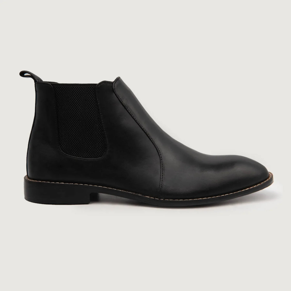 Black Full-Grain leather Boots - Goodyear varrott talpszerkezet és orr-részlet