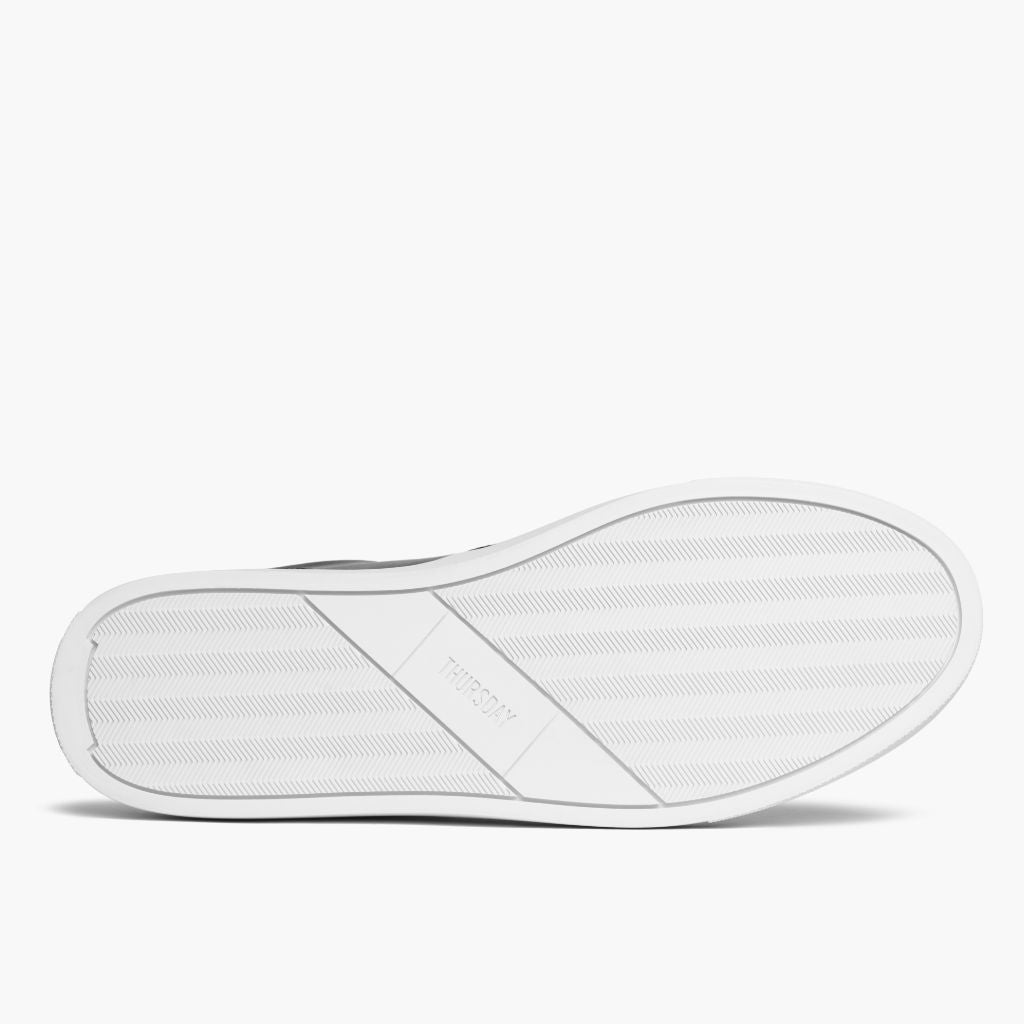 High-Traction Rubber Outsole & Lug Tread Pattern on Court Fekete Bőr sneakerek Férfi