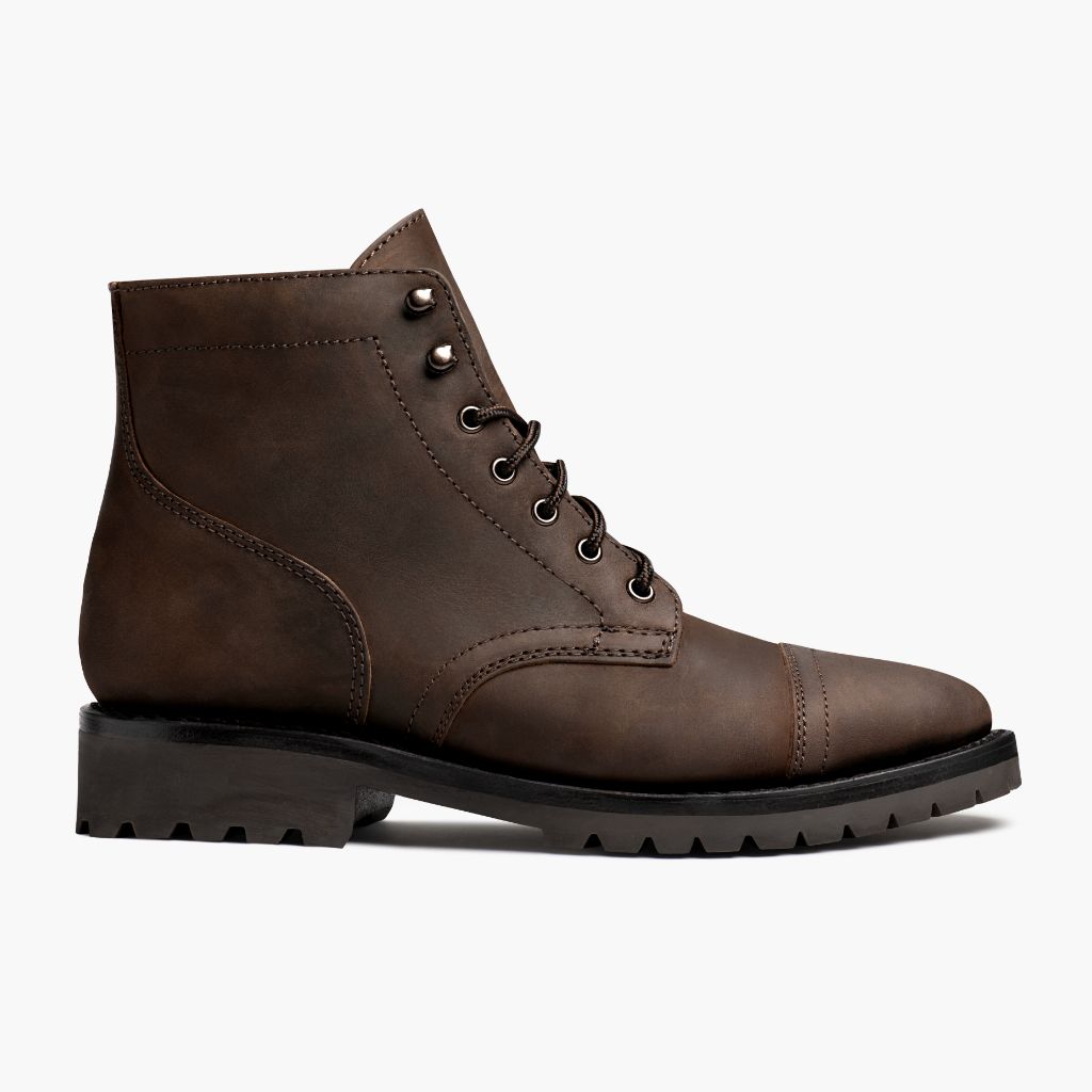 Classic Full-Grain leather Boots - Goodyear varrott talpszerkezet és orr-részlet