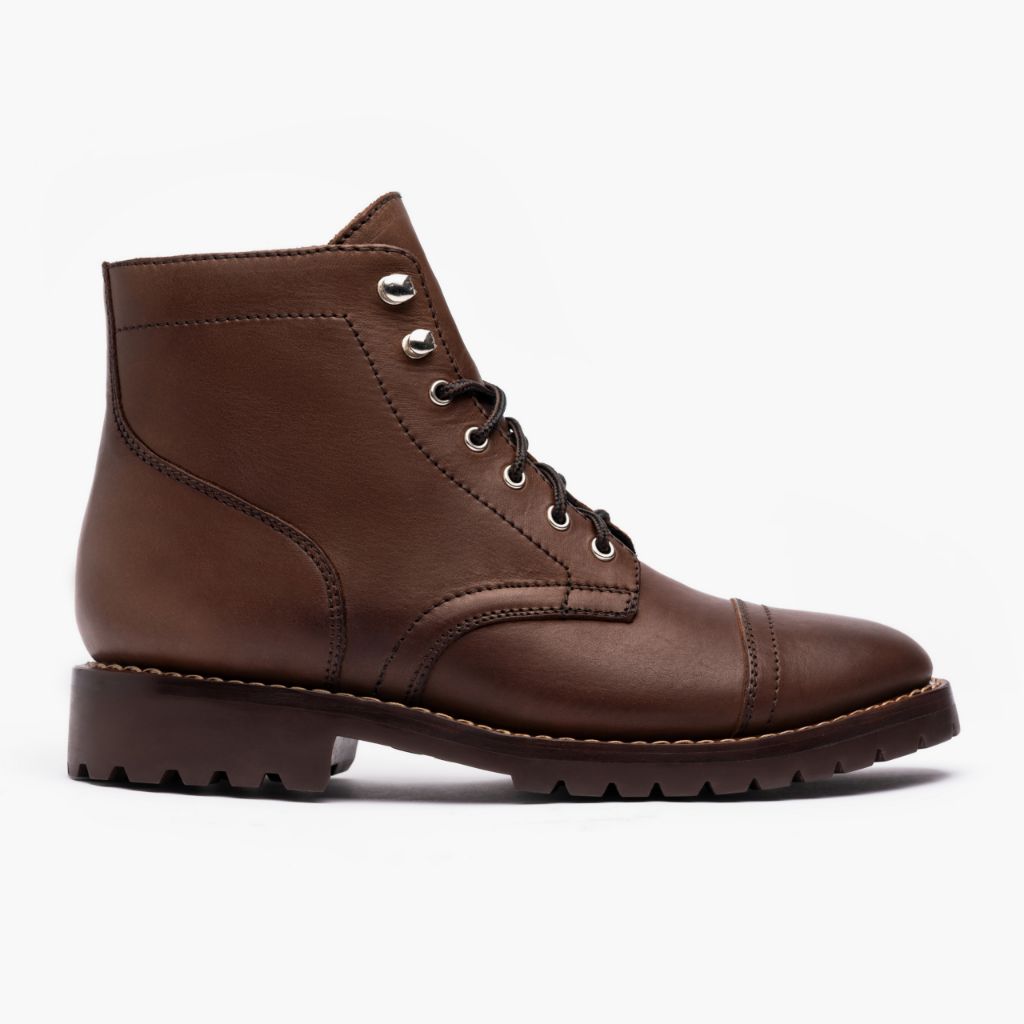 Classic Full-Grain leather Boots - Goodyear varrott talpszerkezet és orr-részlet