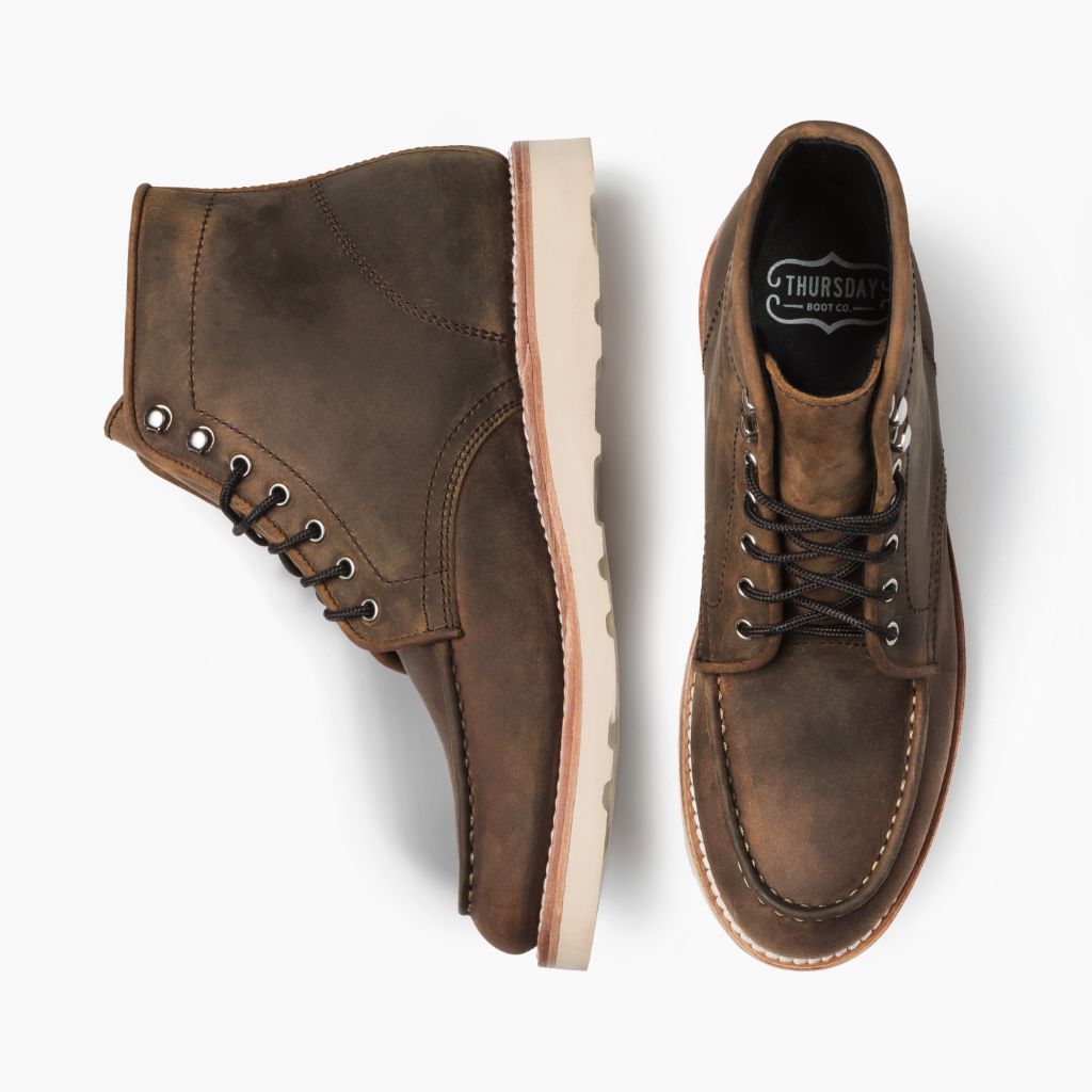 High-Traction Rubber Outsole & Lug Tread Pattern on Diplomat Burnt Copper Bőrbakancsok Férfi
