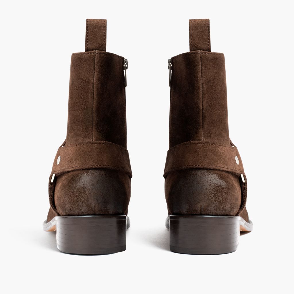 High-Traction Rubber Outsole & Lug Tread Pattern on Harness Dark Barna Suede Bőrbakancsok Férfi