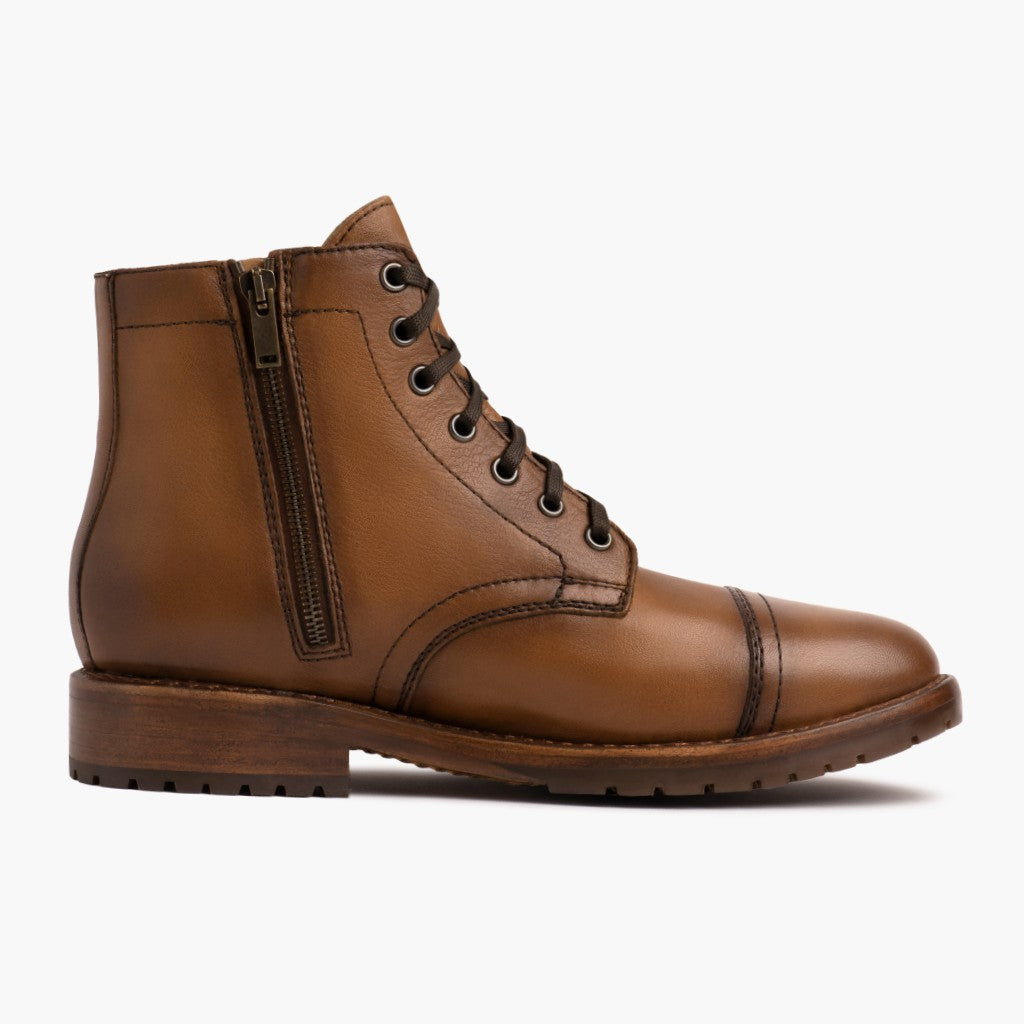 Classic Full-Grain leather Boots - Goodyear varrott talpszerkezet és orr-részlet