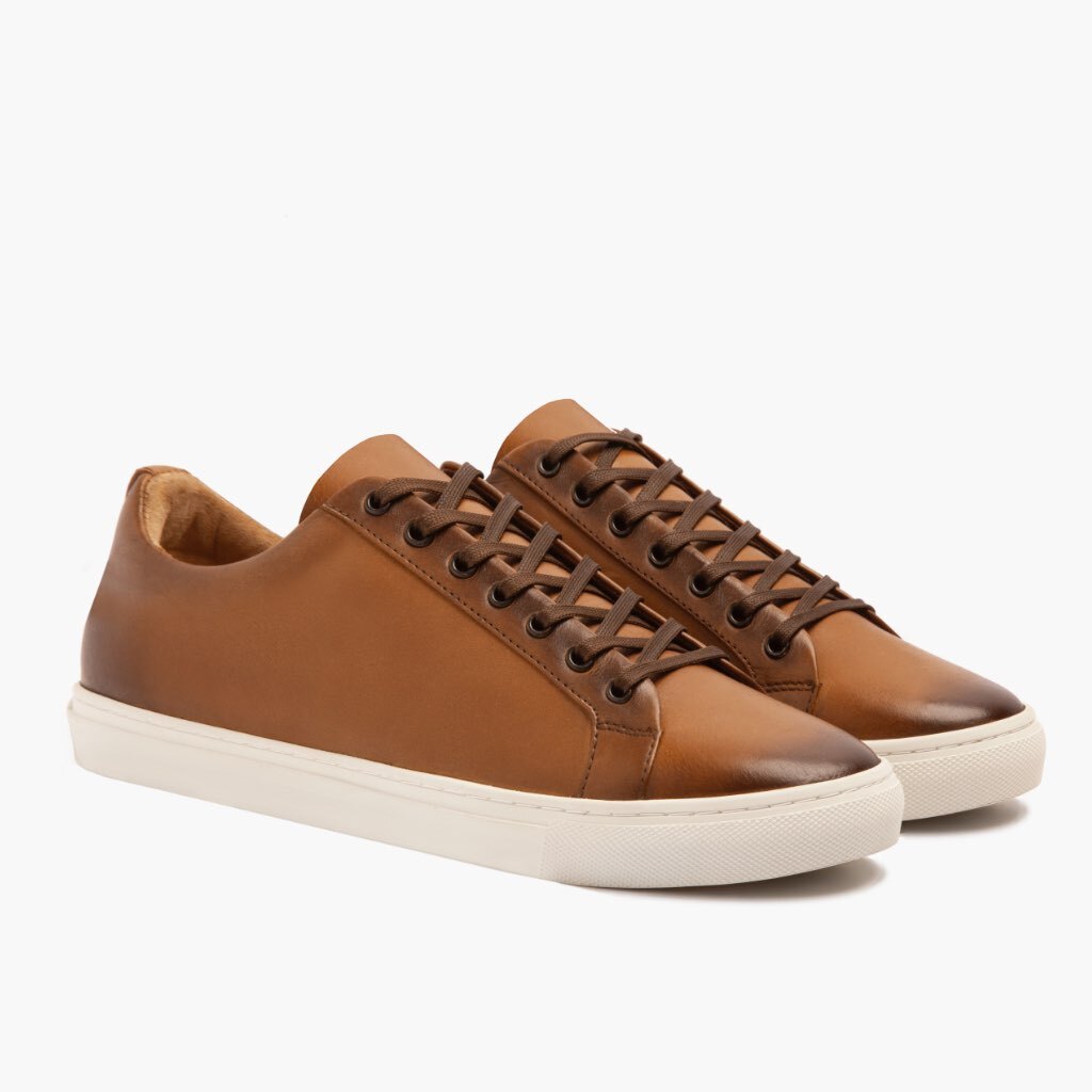 Premier Low Top Toffee Bőr sneakerek Férfi For Men in Classic Full-Grain Leather - Oldalnézet | Online vásárlás