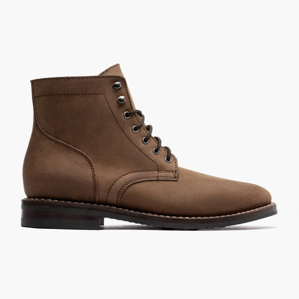 Classic Full-Grain leather Boots - Goodyear varrott talpszerkezet és orr-részlet