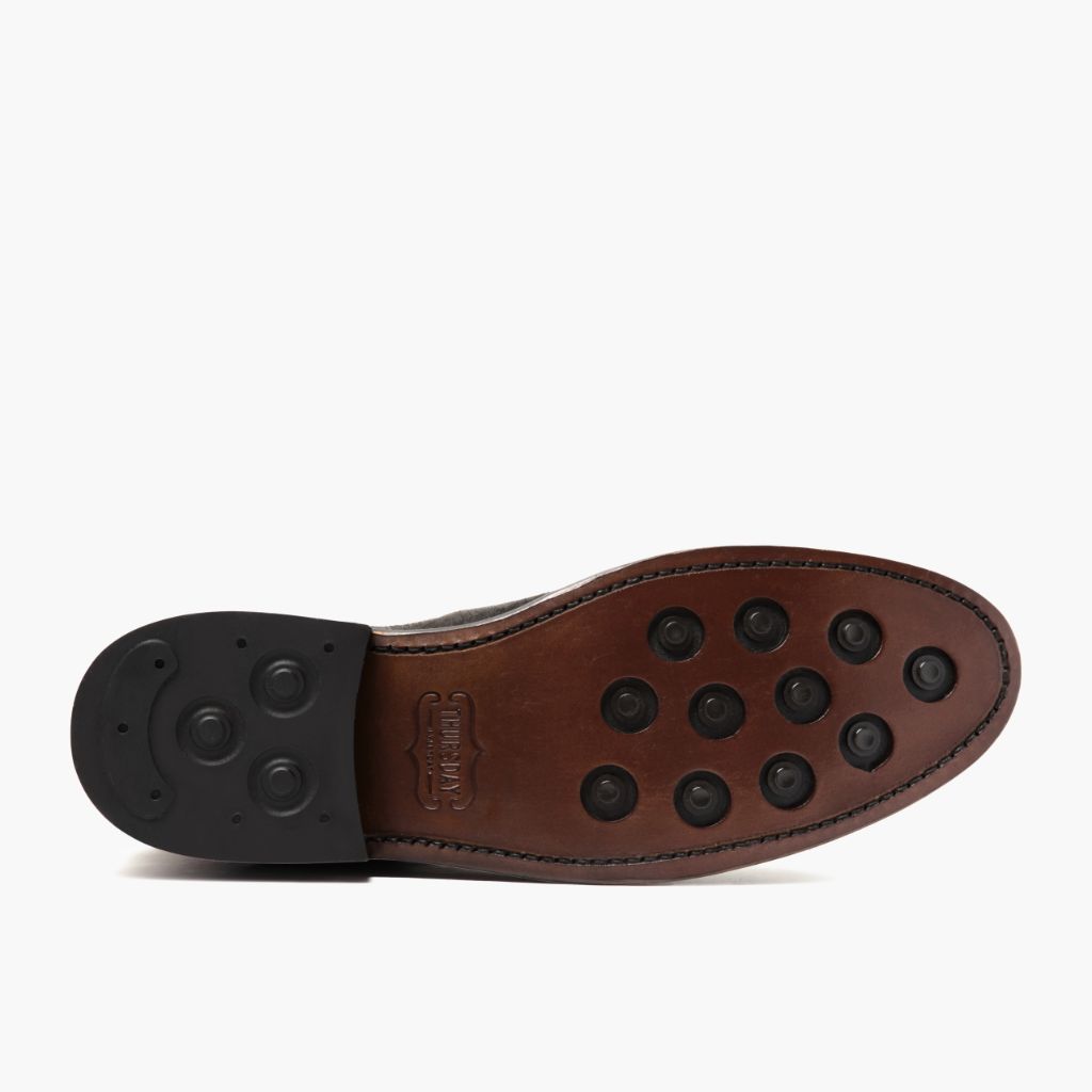 High-Traction Rubber Outsole & Lug Tread Pattern on Cavalier Shadow Grey Bőrbakancsok Férfi