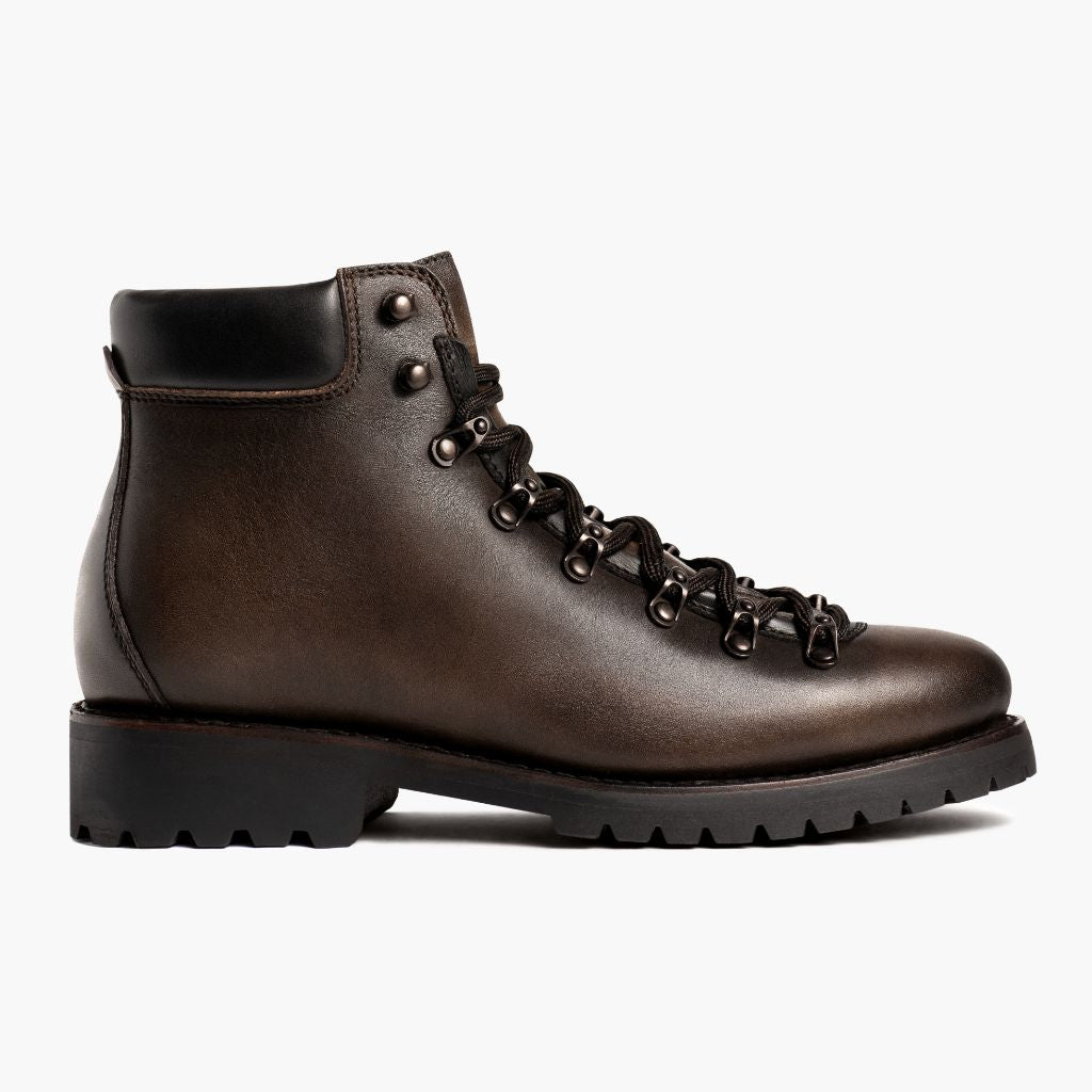 Classic Full-Grain leather Boots - Goodyear varrott talpszerkezet és orr-részlet