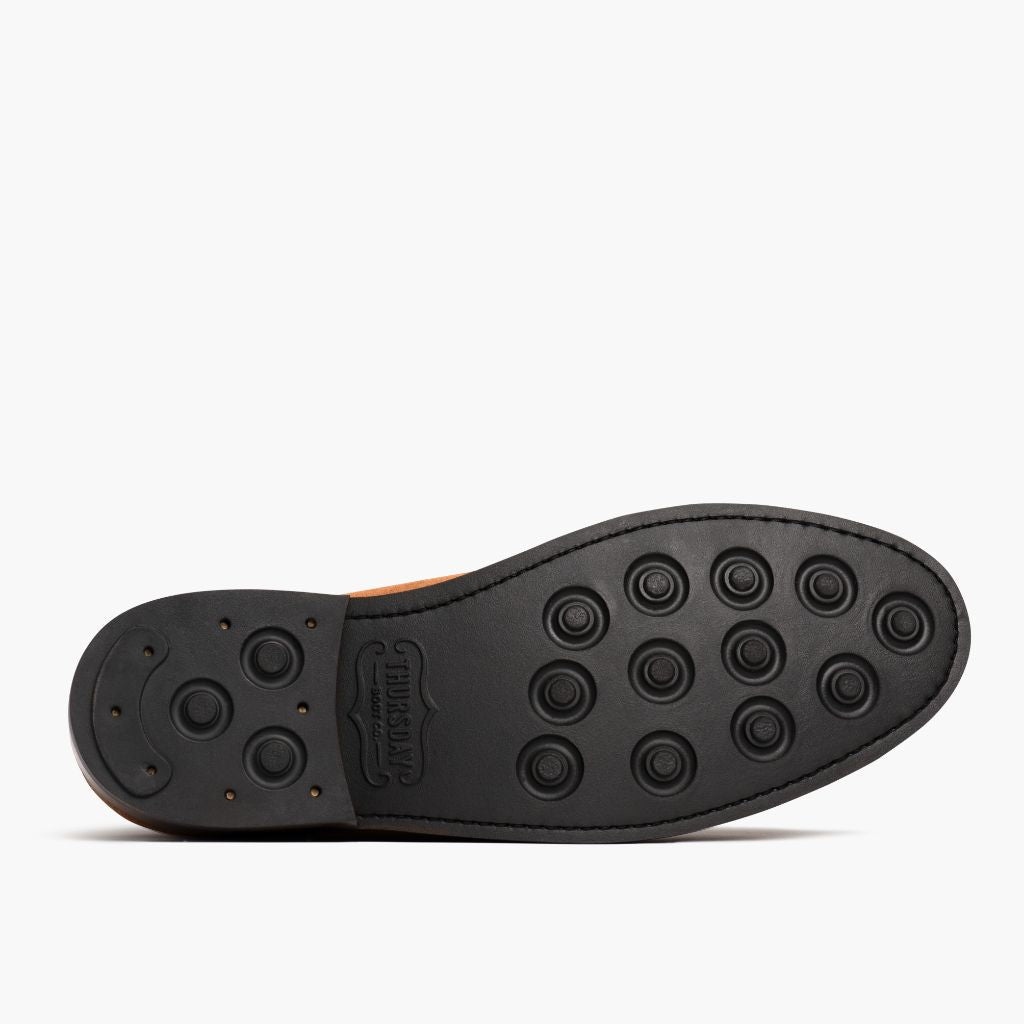 High-Traction Rubber Outsole & Lug Tread Pattern on Duke Honey Suede Bőrbakancsok Férfi