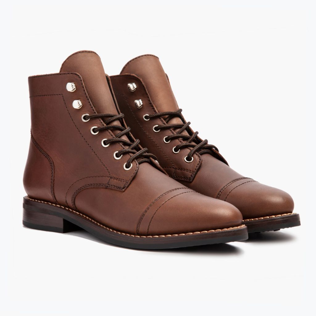 Classic Full-Grain leather Boots - Goodyear varrott talpszerkezet és orr-részlet
