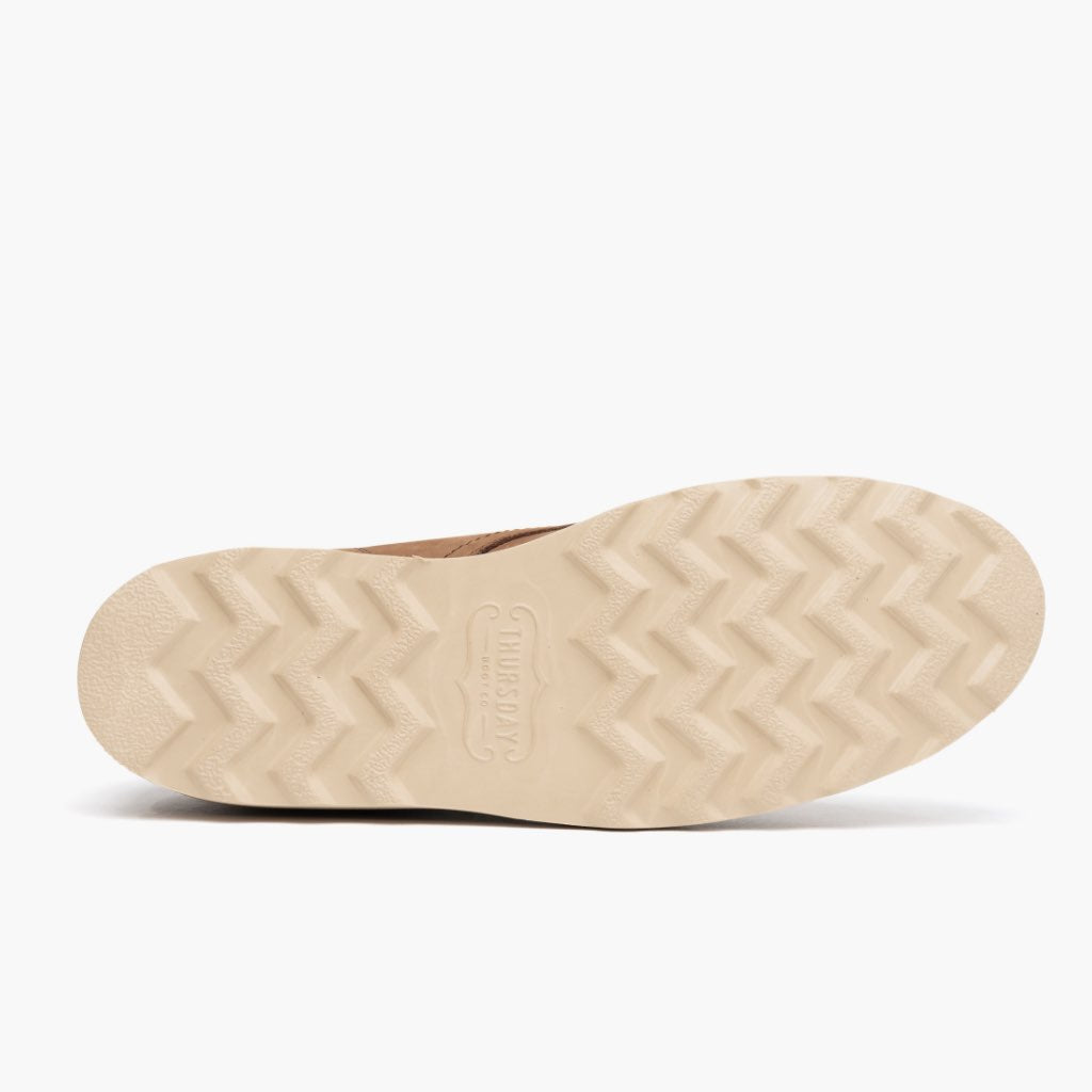 High-Traction Rubber Outsole & Lug Tread Pattern on Diplomat Pebble Bőrbakancsok Női
