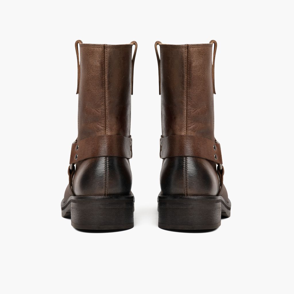 High-Traction Rubber Outsole & Lug Tread Pattern on Outlaw Light Tobacco Bőrbakancsok Női