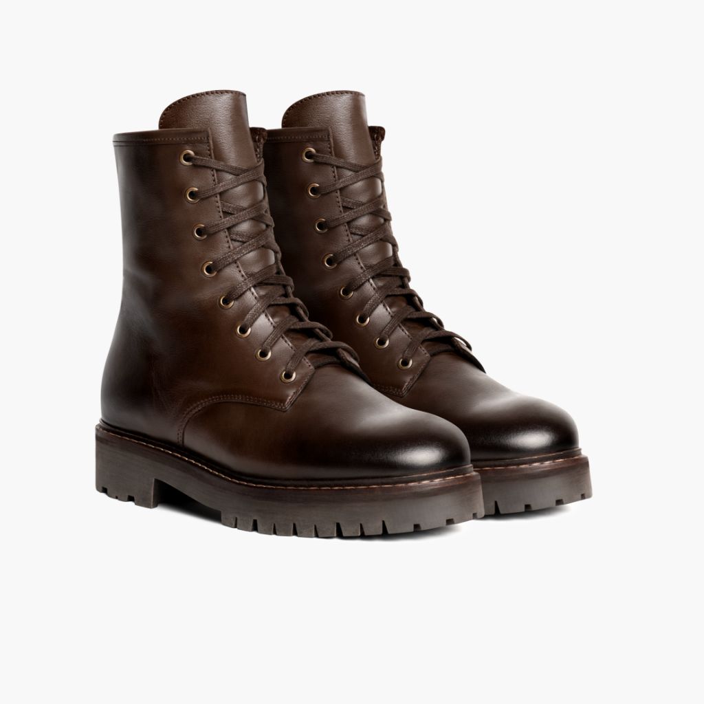 Classic Full-Grain leather Boots - Goodyear varrott talpszerkezet és orr-részlet