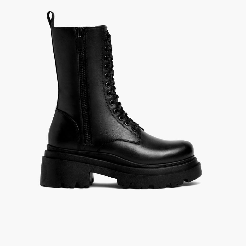 Black Full-Grain leather Boots - Goodyear varrott talpszerkezet és orr-részlet