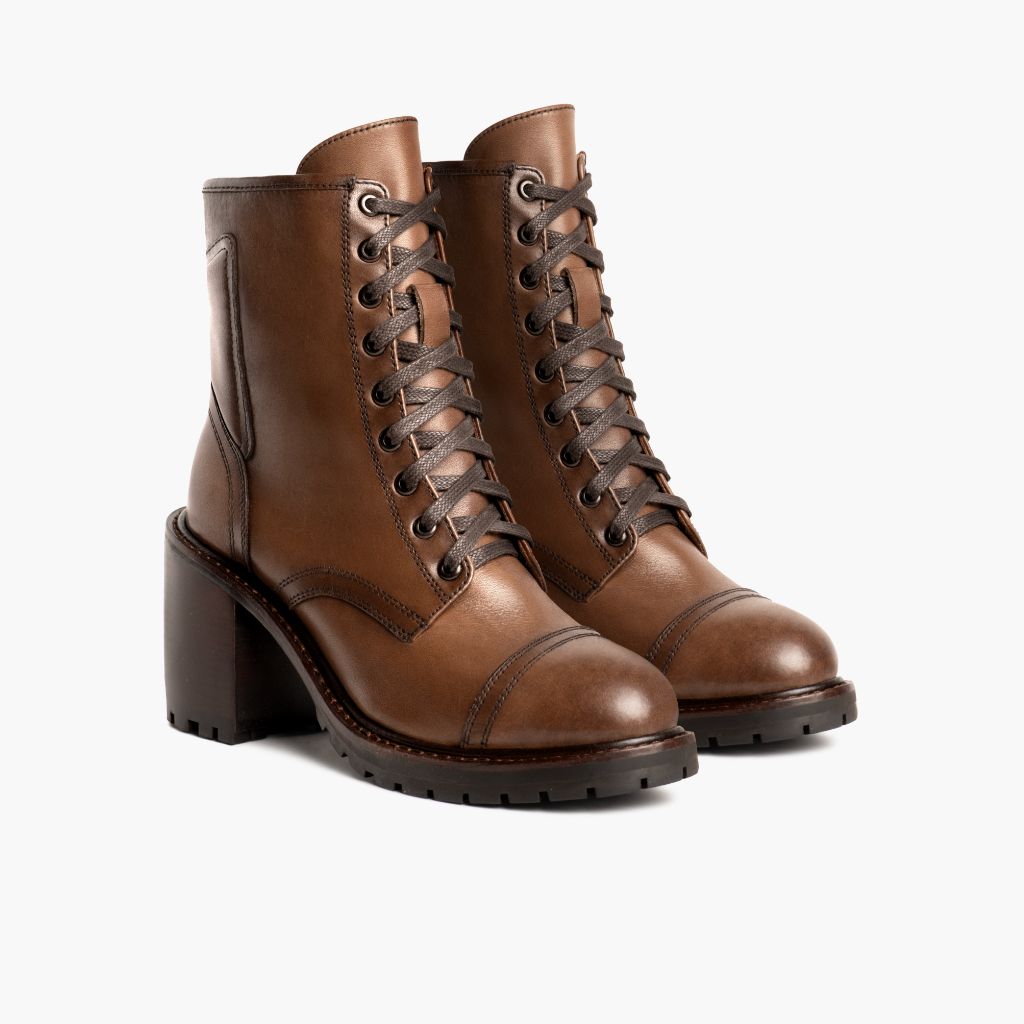 Classic Full-Grain leather Boots - Goodyear varrott talpszerkezet és orr-részlet