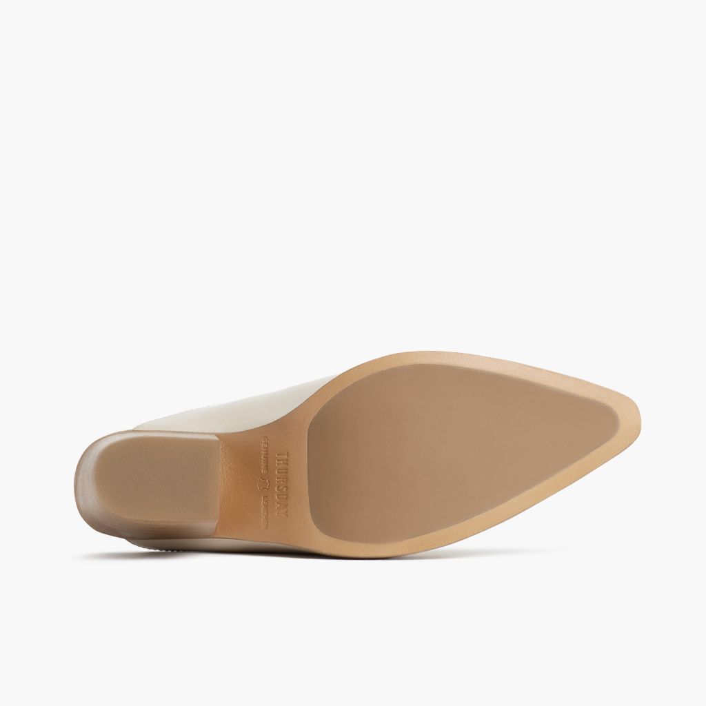 High-Traction Rubber Outsole & Lug Tread Pattern on Summer Ivory Bőrbakancsok Női