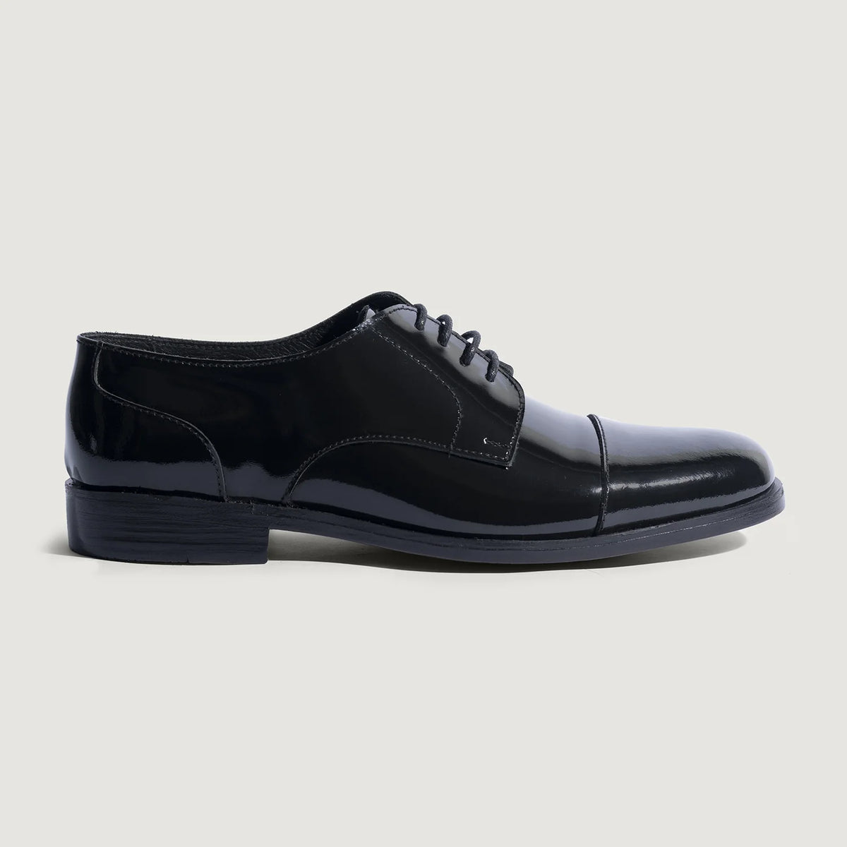 Patent Black Full-Grain leather Shoes - Goodyear varrott talpszerkezet és orr-részlet