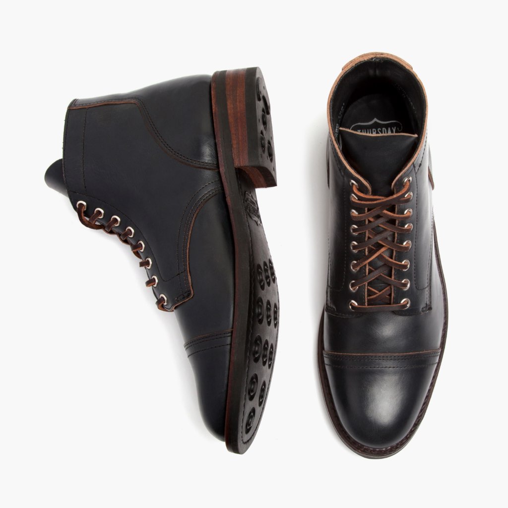 High-Traction Rubber Outsole & Lug Tread Pattern on Vanguard Indigo Bőrbakancsok Férfi For Men