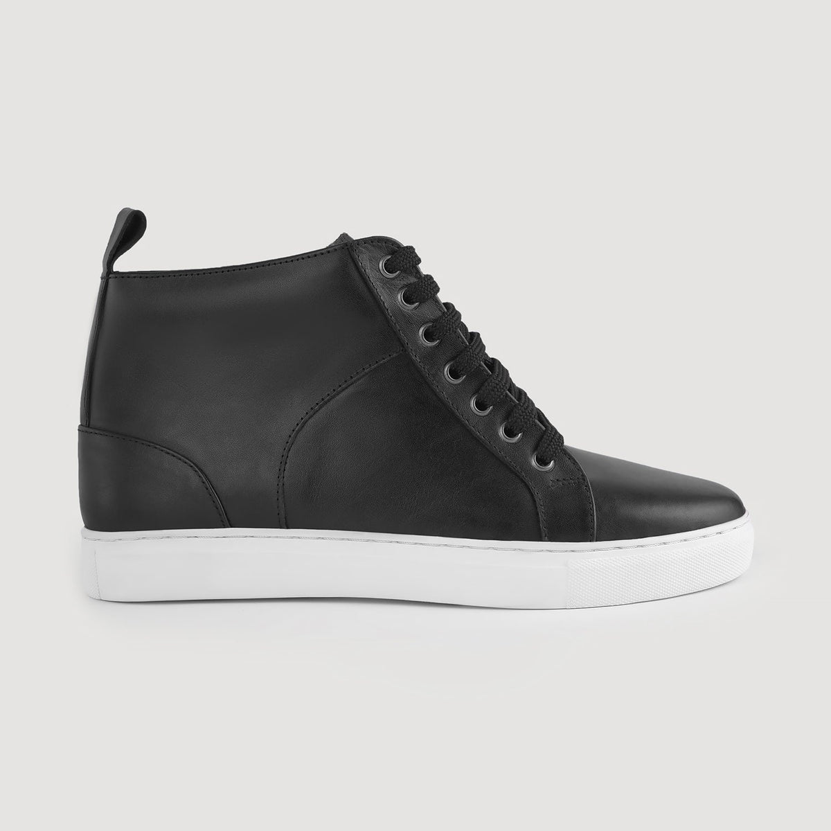 Black Full-Grain leather Sneakers - Goodyear varrott talpszerkezet és orr-részlet