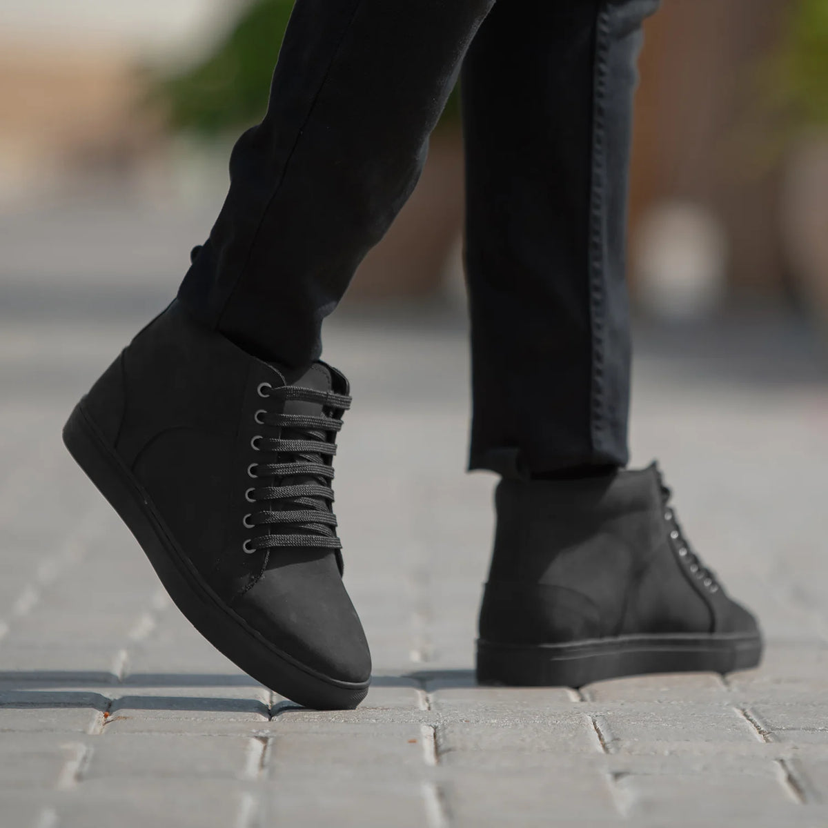 Black Full-Grain leather Sneakers - Goodyear varrott talpszerkezet és orr-részlet