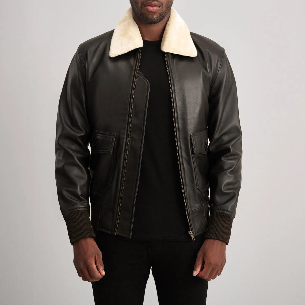 
Airin G-1 Barna & Cream Bőr Bomber Dzseki Férfi in Brown Sheepskin Leather - Elölnézet & testre szabott sziluett | Online vásárlás