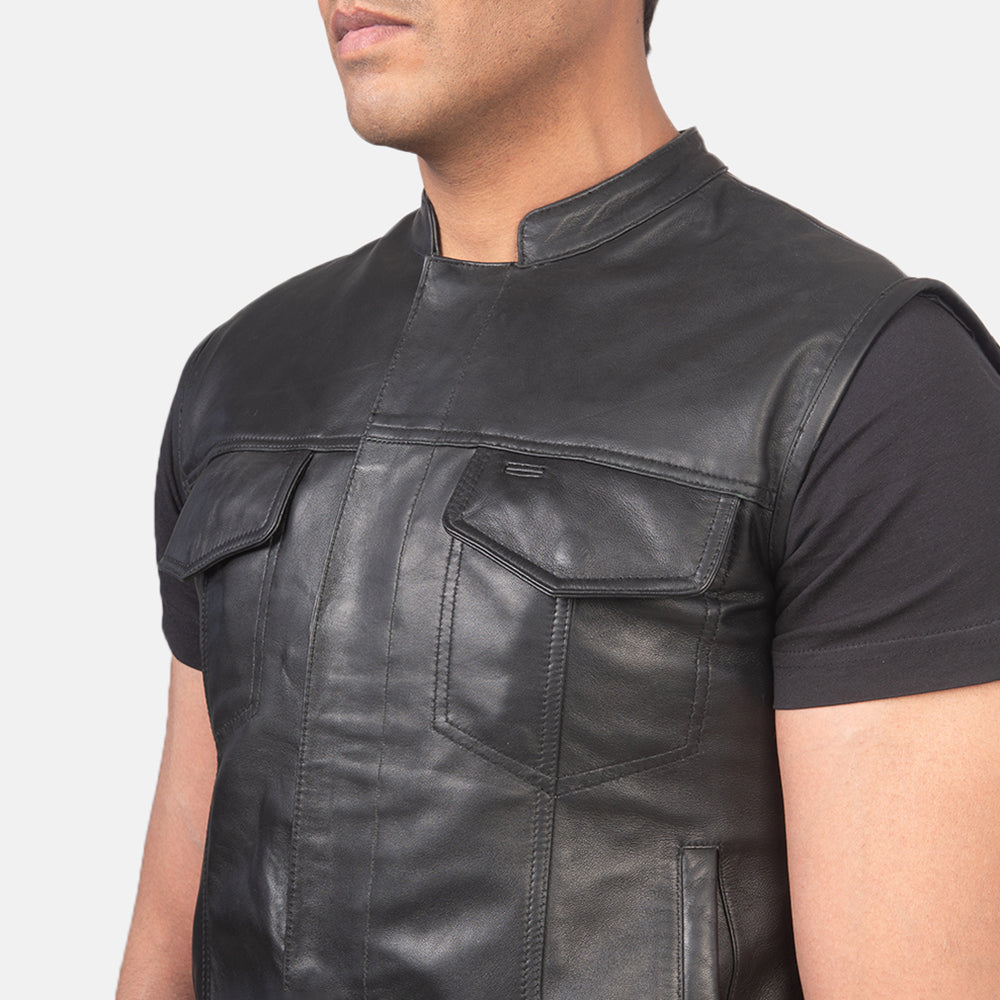 
Belső bélés nézet Showing Quilted Polyester Lining & Két funkcionális belső zseb