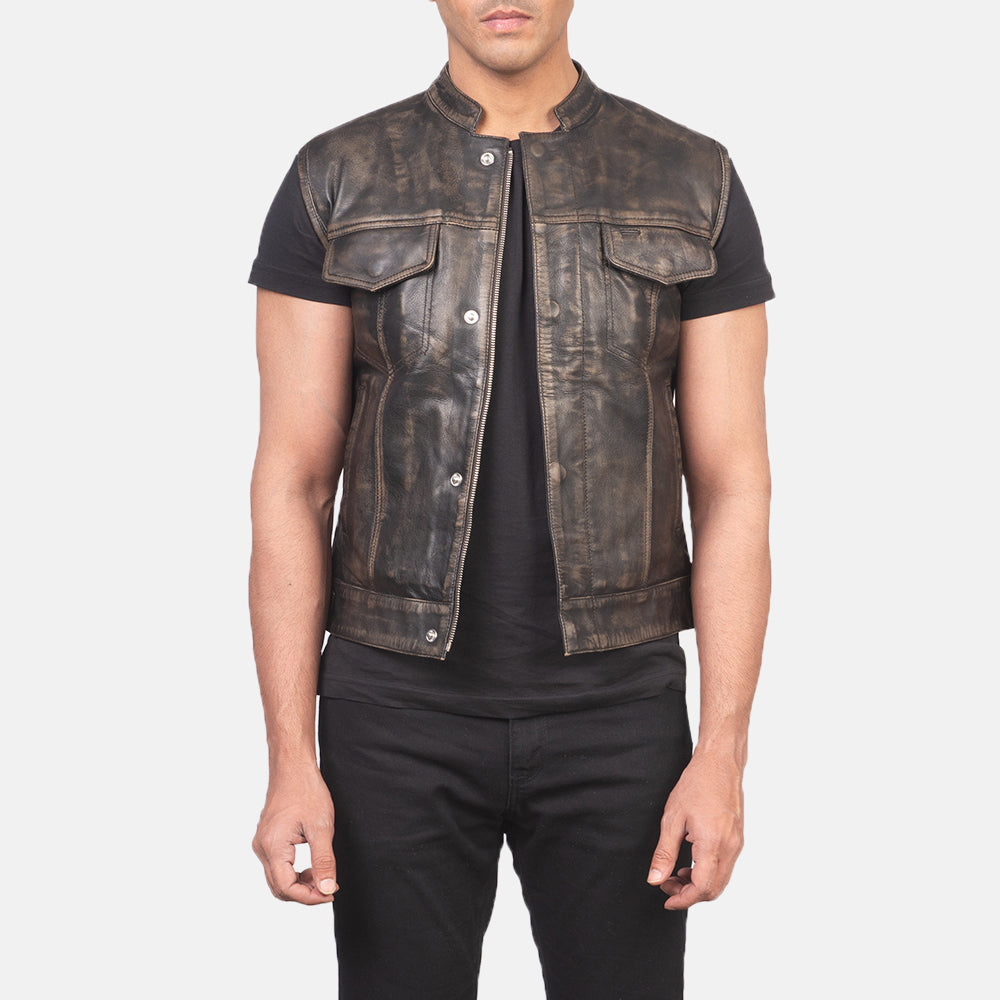 
Atlas Moto Distressed Barna Bőrmellény Férfi in Distressed Brown Sheepskin Leather - Elölnézet & testre szabott sziluett | Online vásárlás