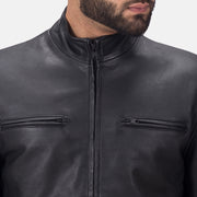 
Közeli részlet of High neck & Zipper Hardware on Austere Matte Fekete Bőr Motoros Dzseki Férfi