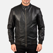 
Közeli részlet of Band with Snap Button & Zipper with Dual Puller Hardware on Avan Black Leather Bomber Jacket