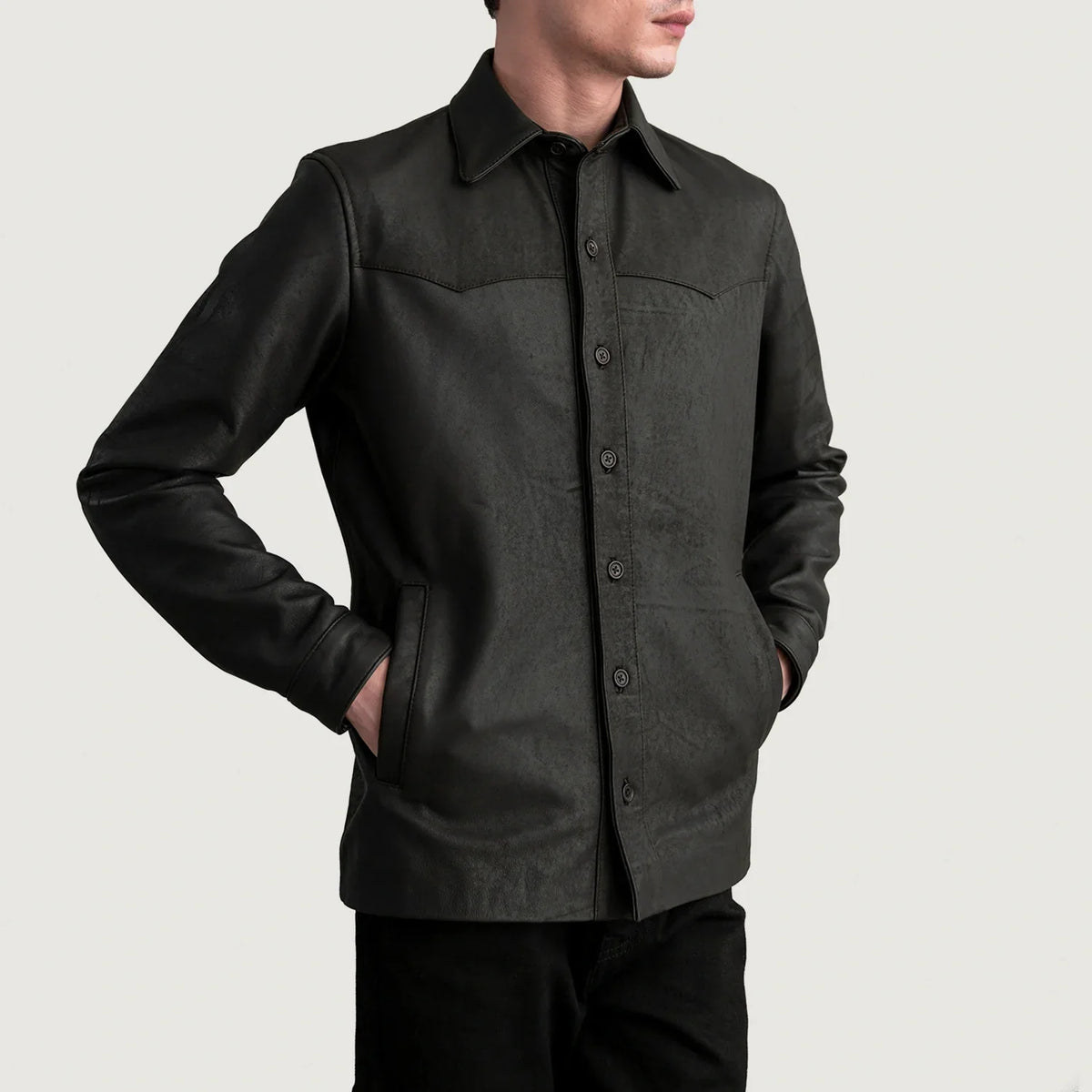 
Bronco Tumbled Barna Leather Shirt Férfi - Oldalnézet az ergonomikus ujjkialakítással