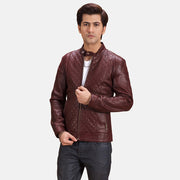 
Burgunn Dee Gesztenyebarna Bőr Motoros Dzseki Férfi in Maroon Sheepskin Leather - Elölnézet & testre szabott sziluett | Online vásárlás