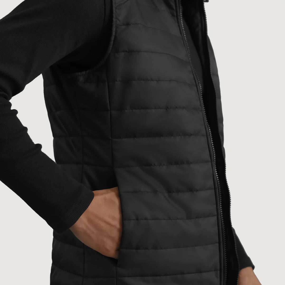
Belső bélés nézet Showing Quilted Viscose Lining & Két funkcionális belső zseb
