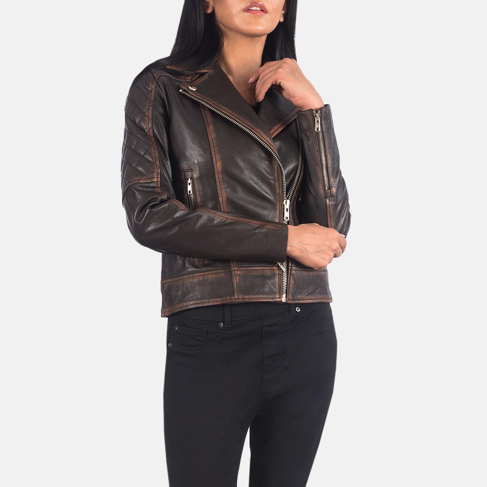 
Közeli részlet of Notch & Zipper Hardware on Carolyn Quilted Vintage Brown Biker Jacket