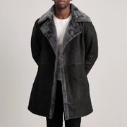 
Charles Brown Suede Leather Shearling Double-Breasted Coat in Brown Goatskin Suede - Elölnézet & testre szabott sziluett | Online vásárlás