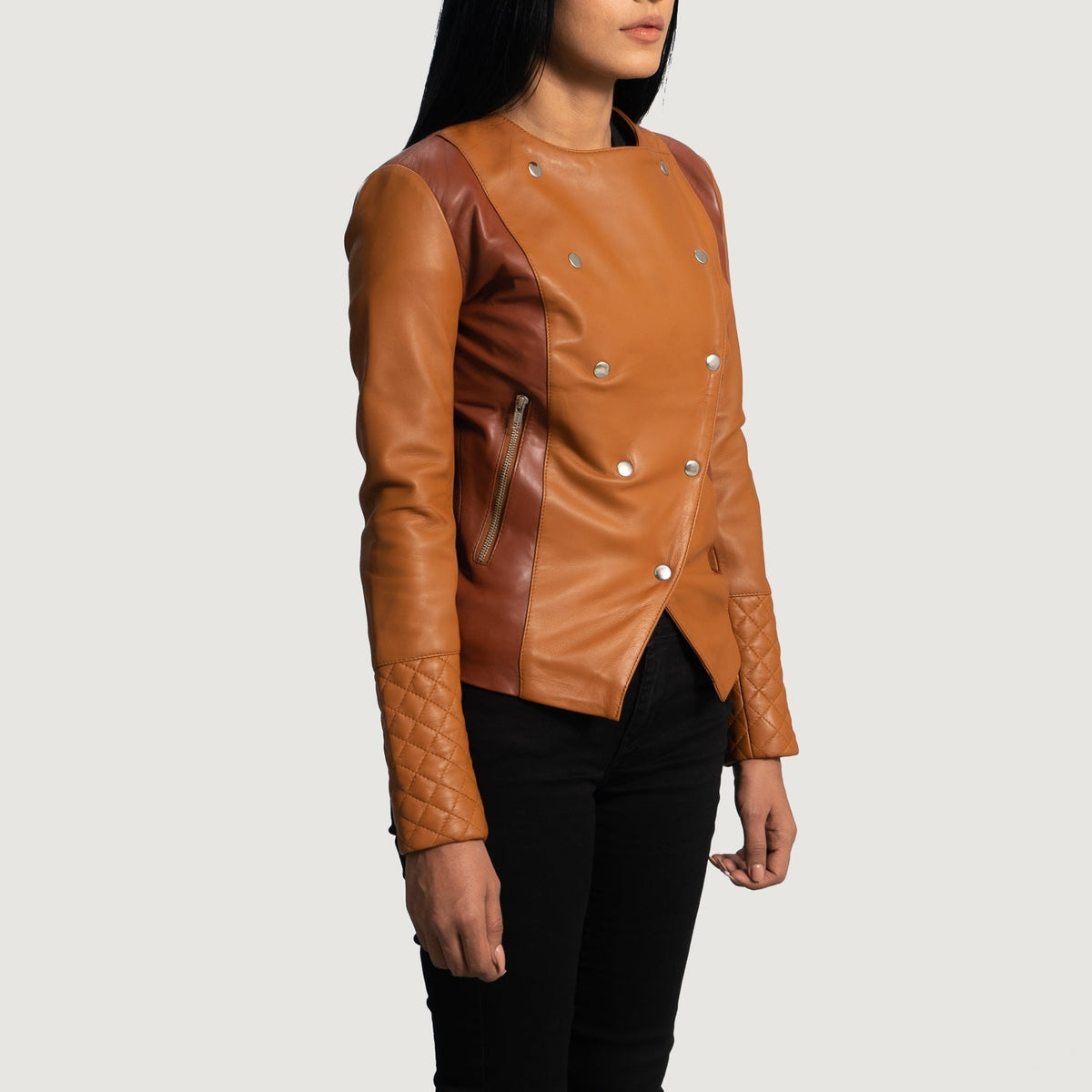 
Tan Brown Sheepskin Leather Biker Jacket - Hátulnézet precíz vállilleszkedéssel és tiszta szegéllyel