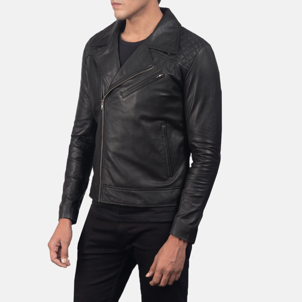 Distressed Brown Goatskin Leather Biker Jacket - Hátulnézet precíz vállilleszkedéssel és tiszta szegéllyel