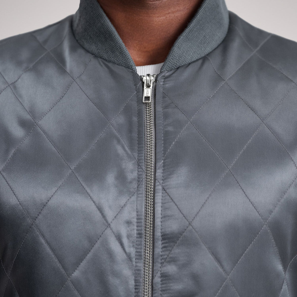 
Belső bélés nézet Showing Polyester Lining & Két funkcionális belső zseb