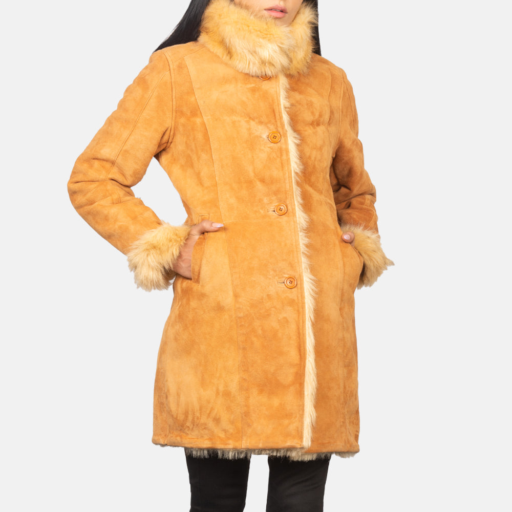 
Közeli részlet of Notch & Button Hardware on Erica Beige Leather Coat