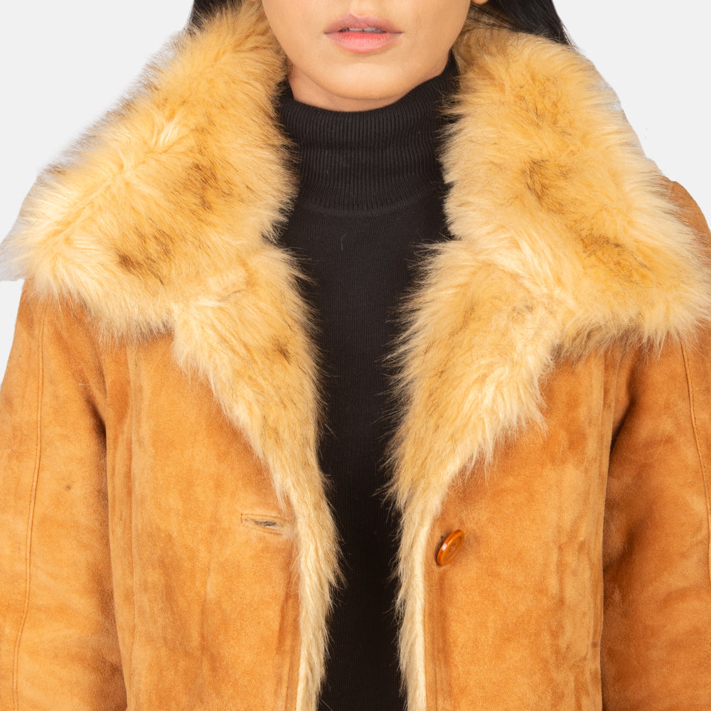 
Belső bélés nézet Showing Fully Faux Fur Lined & Két funkcionális belső zseb