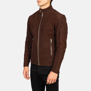 
Viselési perspektíva:  Fernando Quilted Brown Suede Biker Jacket modellen természetes nappali fényben