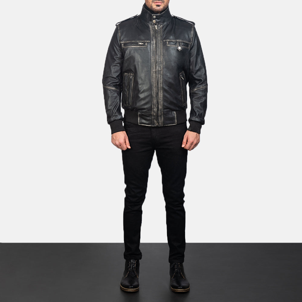 
Közeli részlet of High neck & Zipper Hardware on Glen Street Fekete Bőr Bomber Dzseki Férfi