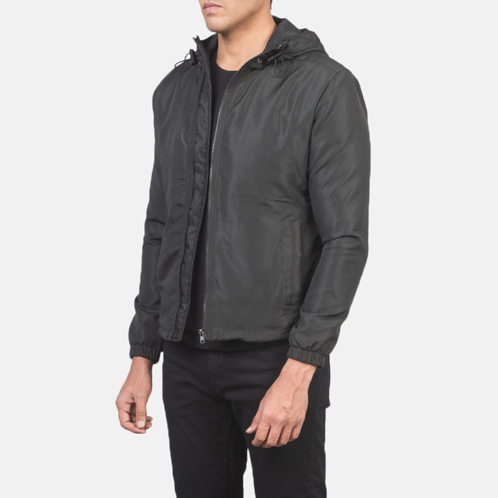 Black Polyester Hooded Jacket - Hátulnézet precíz vállilleszkedéssel és tiszta szegéllyel