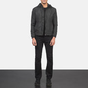 
Jimmy Fekete Hooded Windbreaker Bőrdzseki Férfi - Oldalnézet az ergonomikus ujjkialakítással