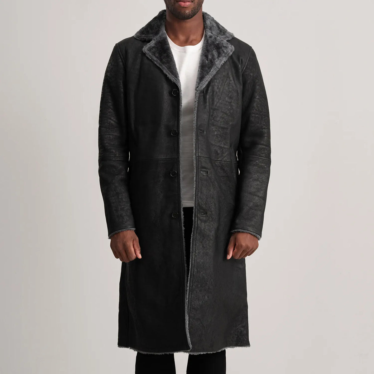 
Kolby Distressed Black Shearling Long Coat in Distressed Black Sheepskin Snuffed - Elölnézet & testre szabott sziluett | Online vásárlás