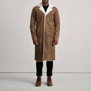 
Kolby Distressed Brown Shearling Long Coat - Oldalnézet az ergonomikus ujjkialakítással