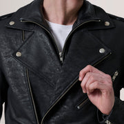 
Belső bélés nézet Showing Quilted Polyester Lining & Két funkcionális belső zseb