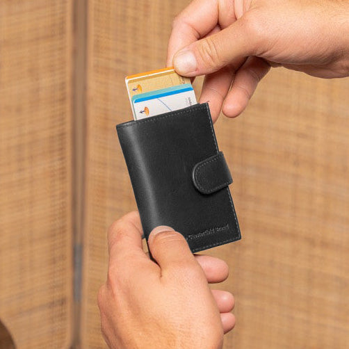 Leipzig Full-Grain Leather Card Holder női
