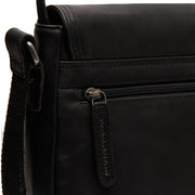 
Belső bélés nézet Showing Dedicated Padded Laptop Sleeve & Multi-Compartment Organization