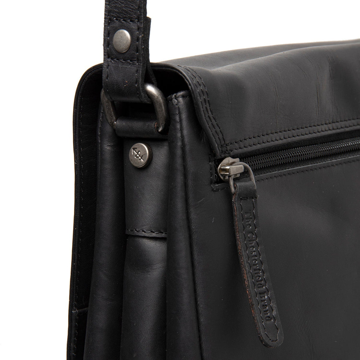 
Belső bélés nézet Showing Dedicated Padded Laptop Sleeve & Multi-Compartment Organization