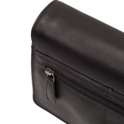 
Belső bélés nézet Showing Dedicated Padded Laptop Sleeve & Multi-Compartment Organization